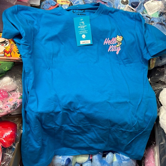 Hello Kitty shirt - Picture 1 of 3